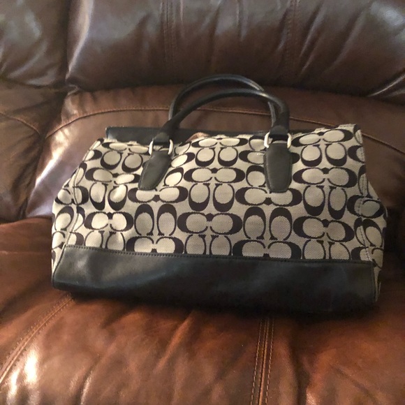 Coach - Picture 3 of 3